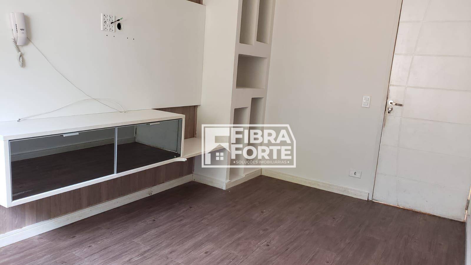 Apartamento à venda com 3 quartos, 77m² - Foto 1