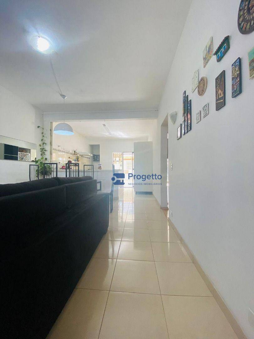 Casa de Condomínio à venda com 5 quartos, 250m² - Foto 4