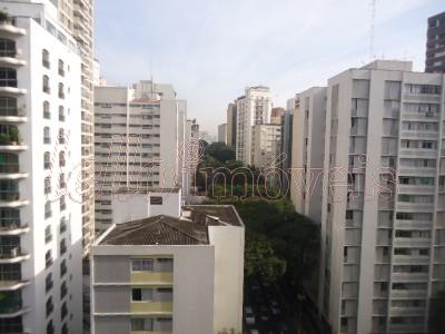 Apartamento à venda com 3 quartos, 200m² - Foto 3