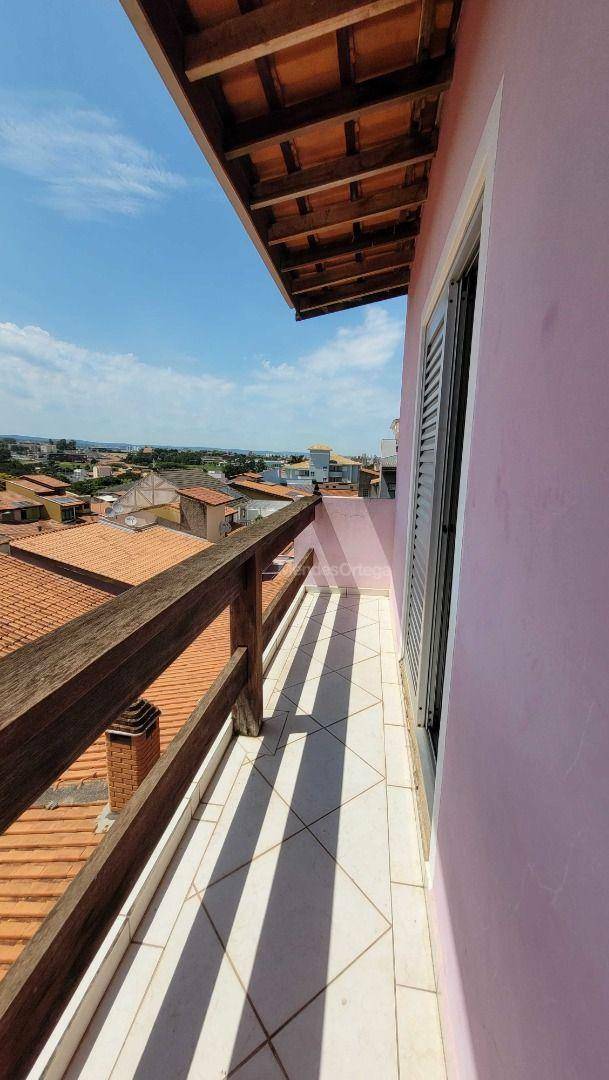 Casa à venda com 2 quartos, 245m² - Foto 18