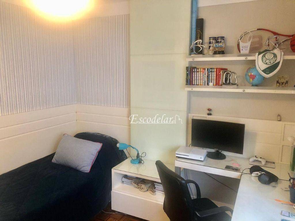 Apartamento à venda com 4 quartos, 212m² - Foto 17