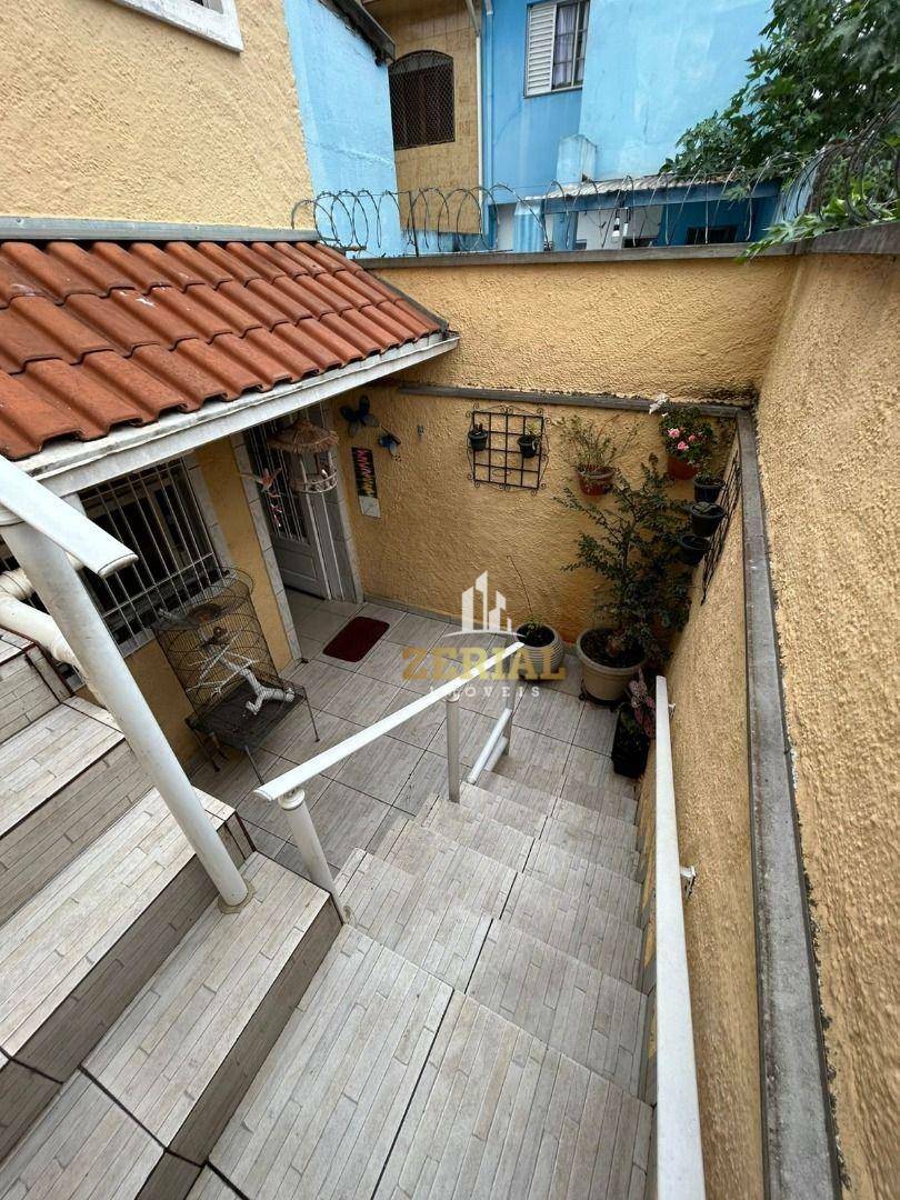 Sobrado à venda com 3 quartos, 140m² - Foto 2