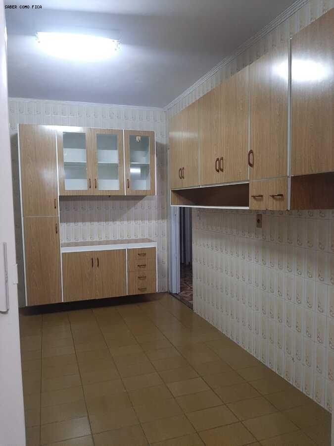 Casa à venda com 3 quartos, 382m² - Foto 11