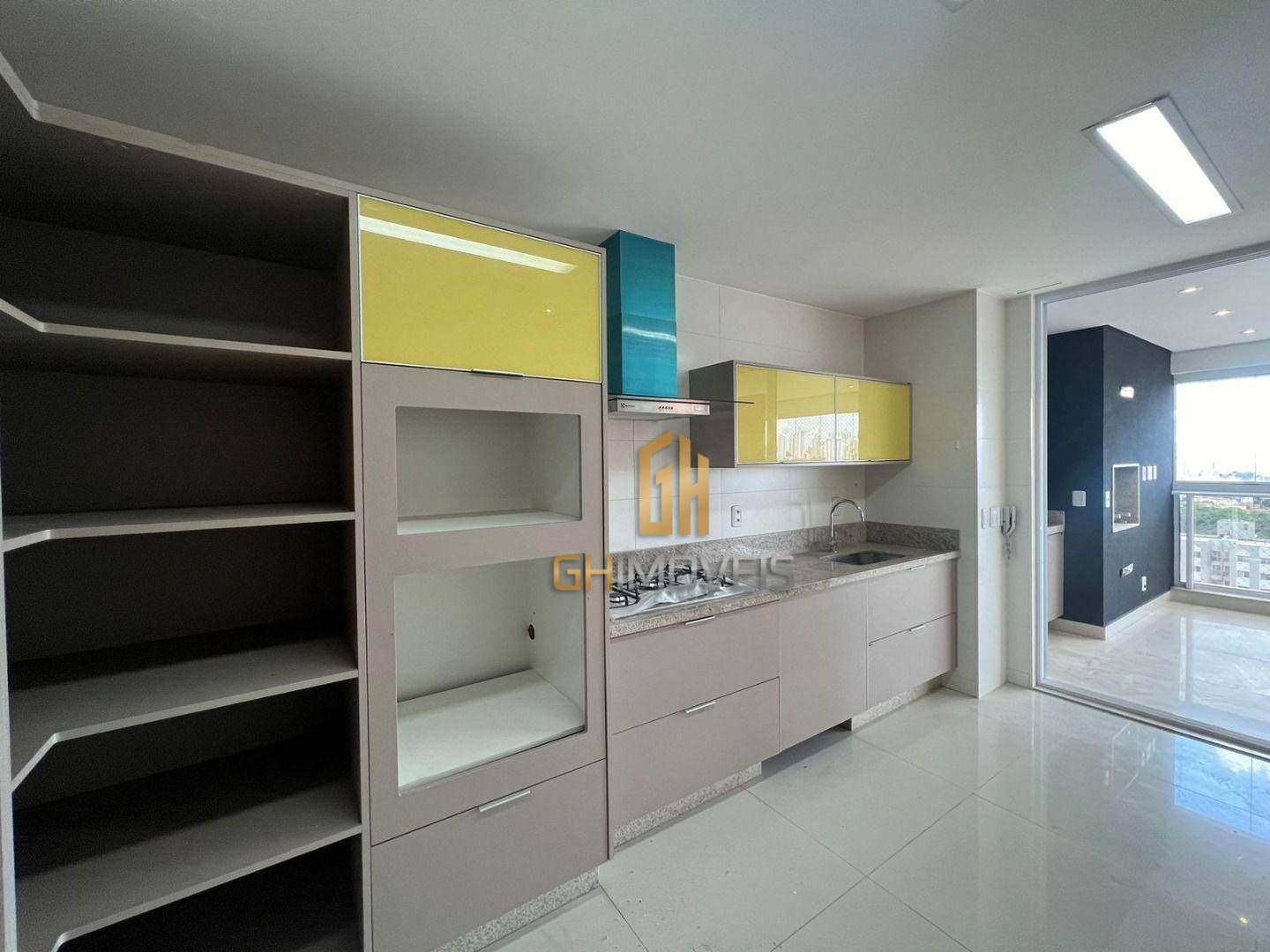 Apartamento à venda com 4 quartos, 216m² - Foto 7