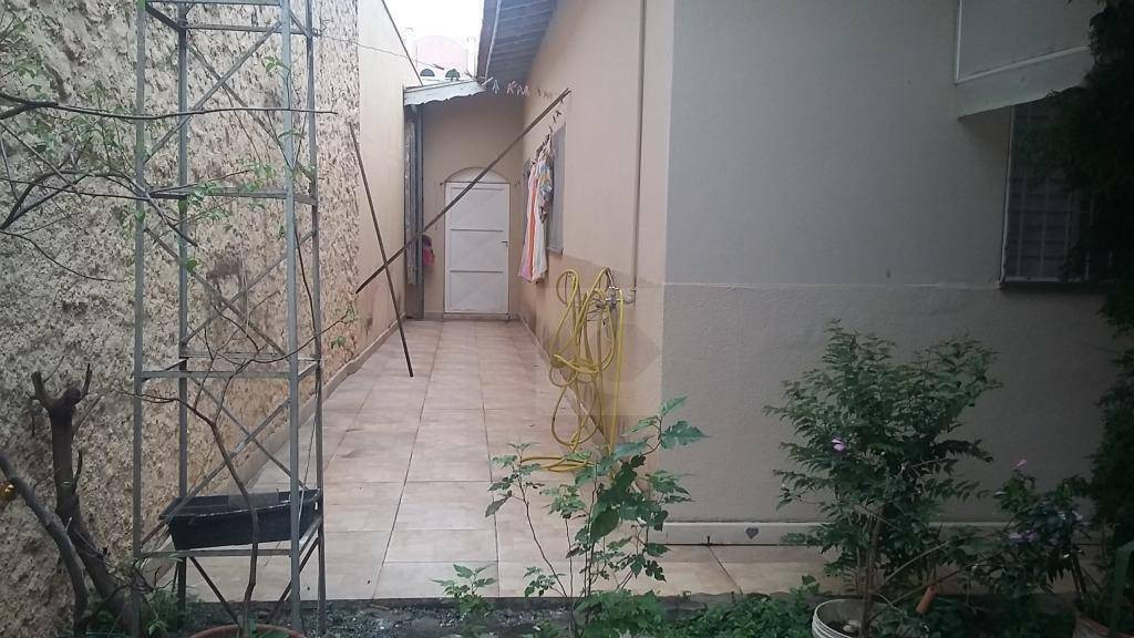 Casa à venda com 4 quartos, 245m² - Foto 22