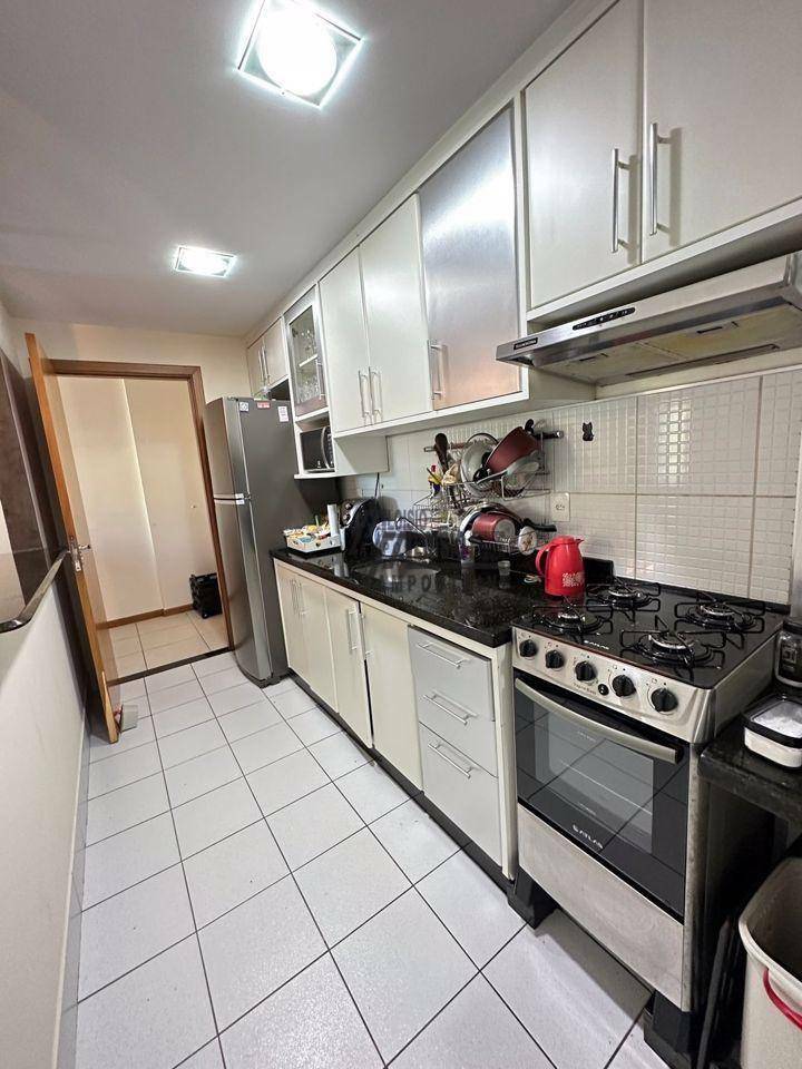 Apartamento à venda com 3 quartos, 120m² - Foto 20