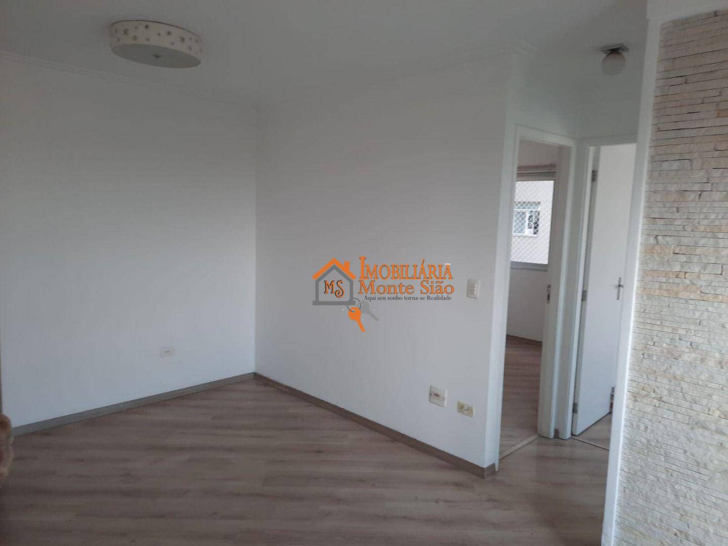 Apartamento à venda com 2 quartos, 55m² - Foto 3