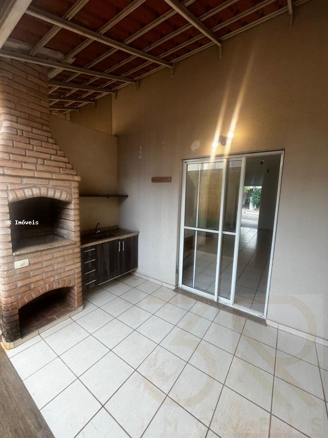 Casa de Condomínio à venda com 3 quartos, 247m² - Foto 7