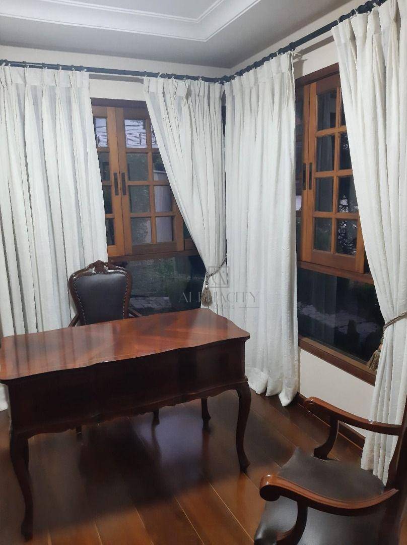 Casa de Condomínio para alugar com 4 quartos, 340m² - Foto 20