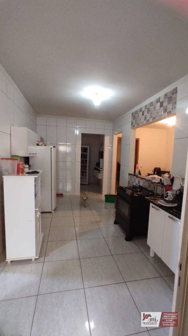 Casa à venda com 4 quartos, 124m² - Foto 15