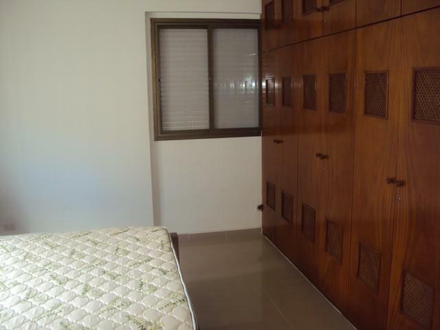 Apartamento à venda com 4 quartos, 240m² - Foto 13