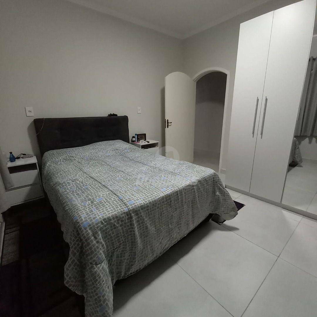 Casa à venda com 4 quartos, 211m² - Foto 38