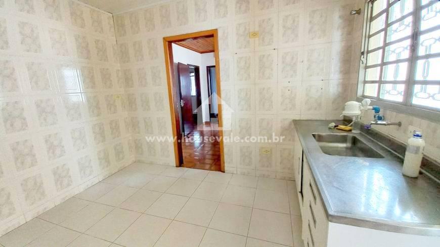 Casa à venda com 3 quartos, 100m² - Foto 5