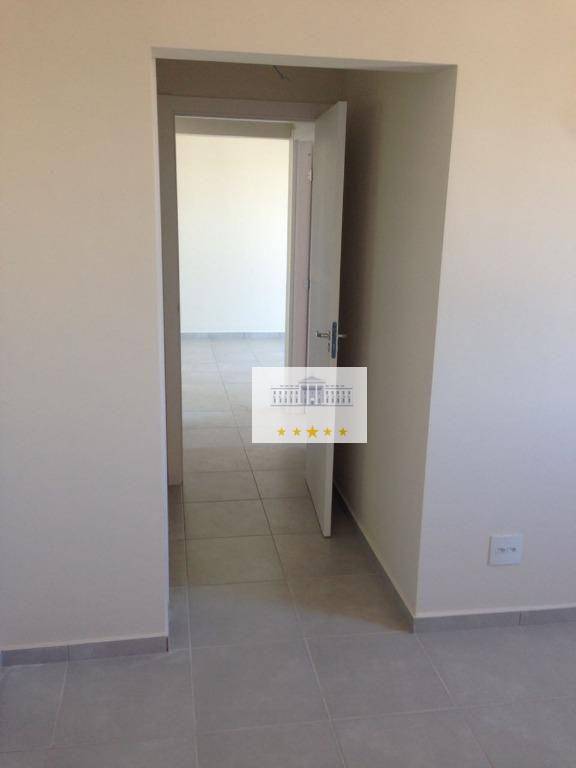 Apartamento à venda com 2 quartos, 75m² - Foto 5