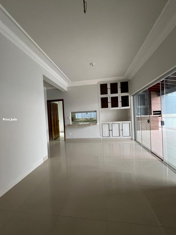 Casa à venda com 4 quartos, 250m² - Foto 15