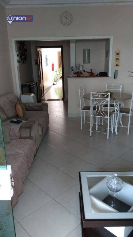 Apartamento à venda com 3 quartos, 83m² - Foto 2