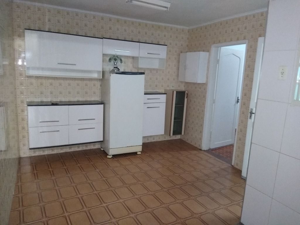 Casa à venda com 2 quartos, 140m² - Foto 14