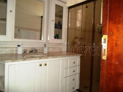 Apartamento para alugar com 4 quartos, 220m² - Foto 17