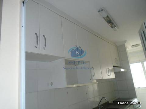 Apartamento à venda com 3 quartos, 75m² - Foto 3