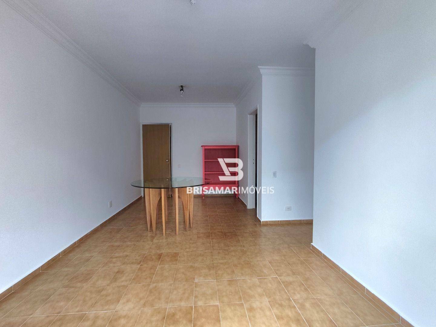 Apartamento à venda com 2 quartos, 70m² - Foto 3