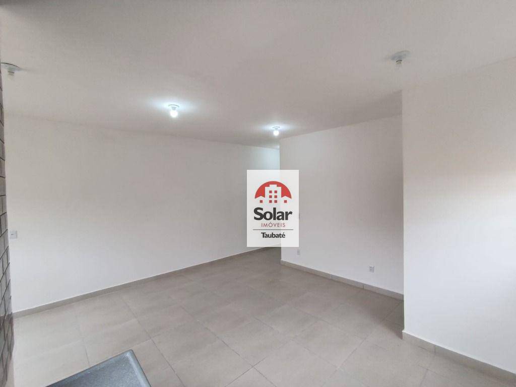 Casa à venda com 2 quartos, 67m² - Foto 2