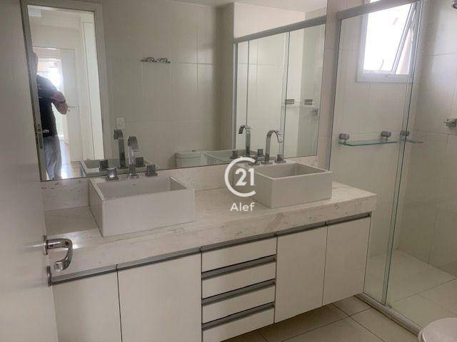 Apartamento à venda com 3 quartos, 241m² - Foto 44