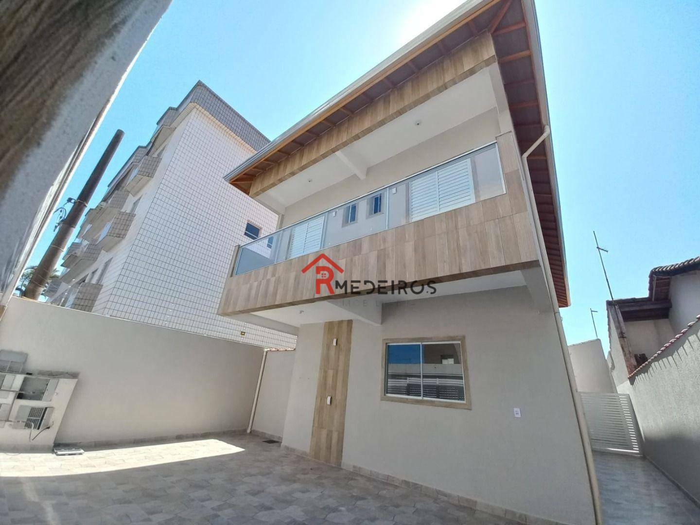 Sobrado à venda com 2 quartos, 57m² - Foto 1