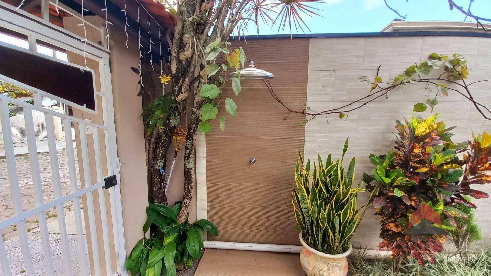 Casa à venda com 6 quartos, 356m² - Foto 11