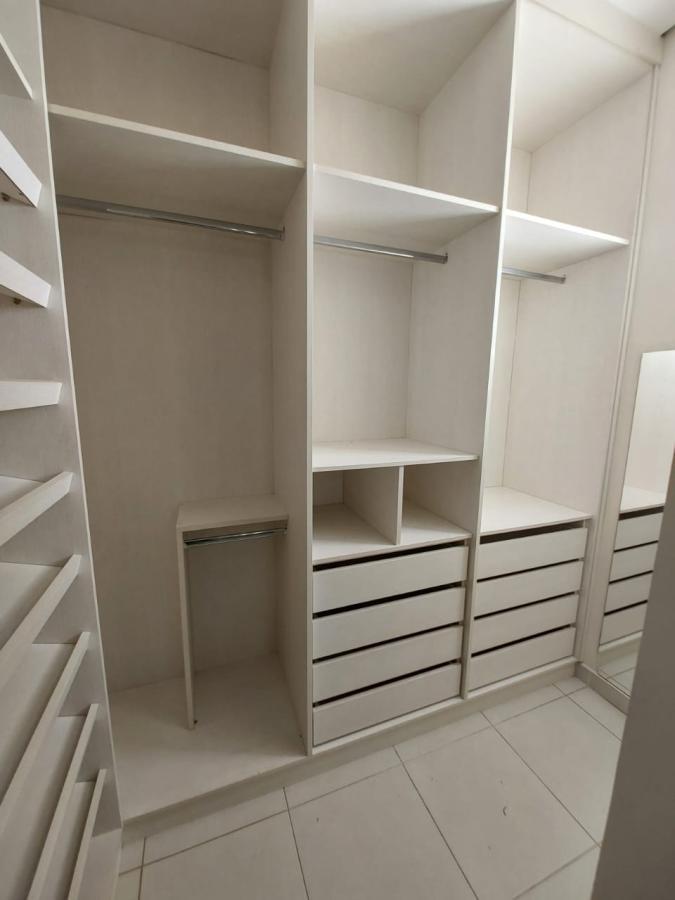 Casa de Condomínio para alugar com 3 quartos, 300m² - Foto 8