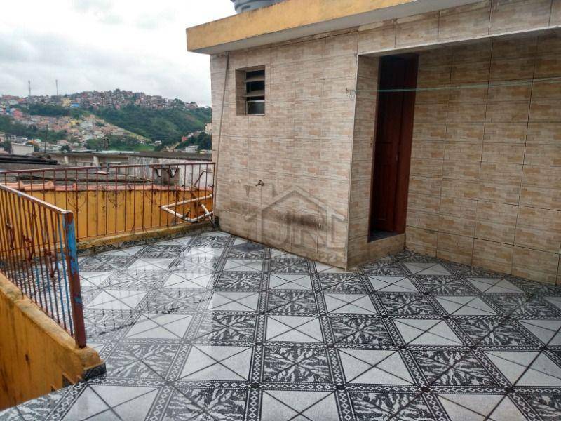 Sobrado à venda com 3 quartos, 200m² - Foto 14