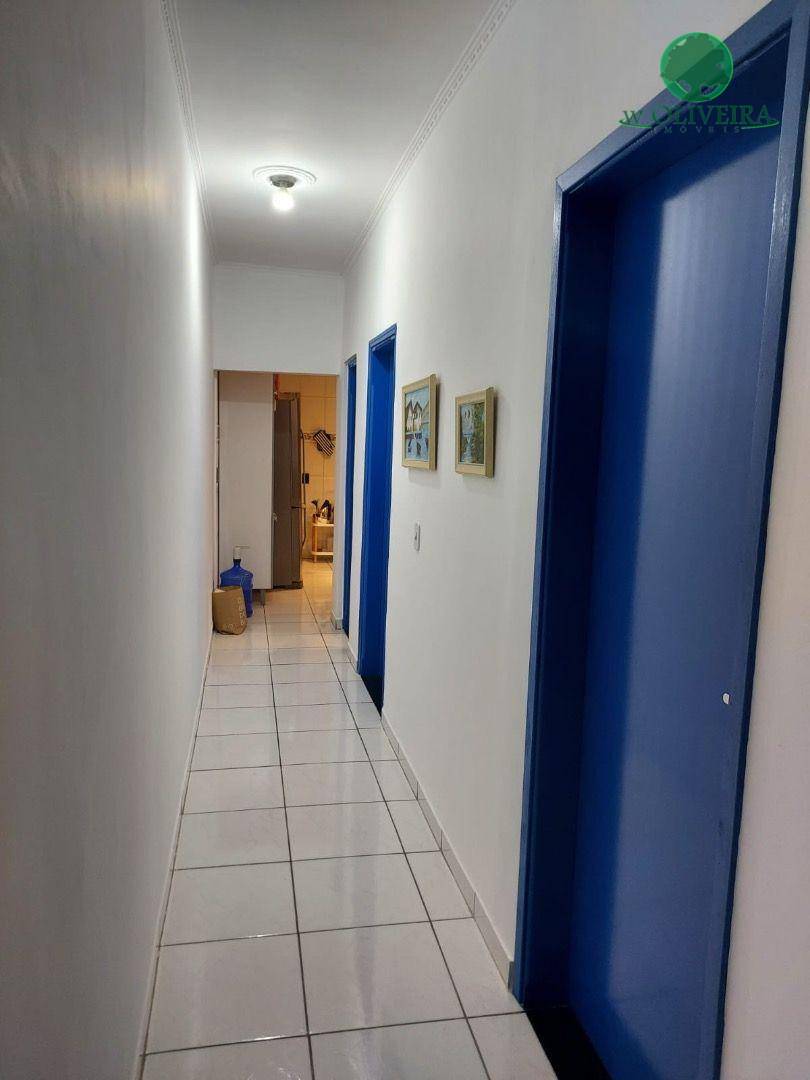 Casa à venda com 3 quartos, 106m² - Foto 4