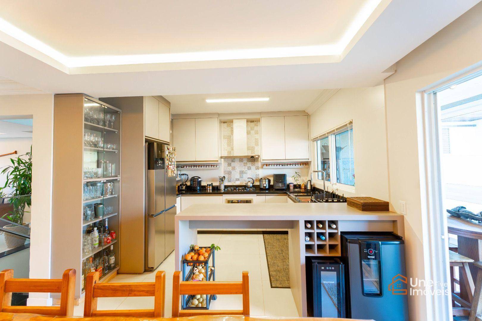 Sobrado, 3 quartos, 241 m² - Foto 14