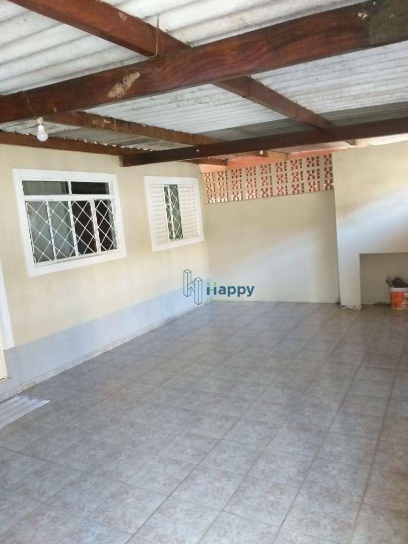 Casa à venda com 3 quartos, 135m² - Foto 1