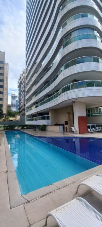 Apartamento à venda com 3 quartos, 290m² - Foto 1