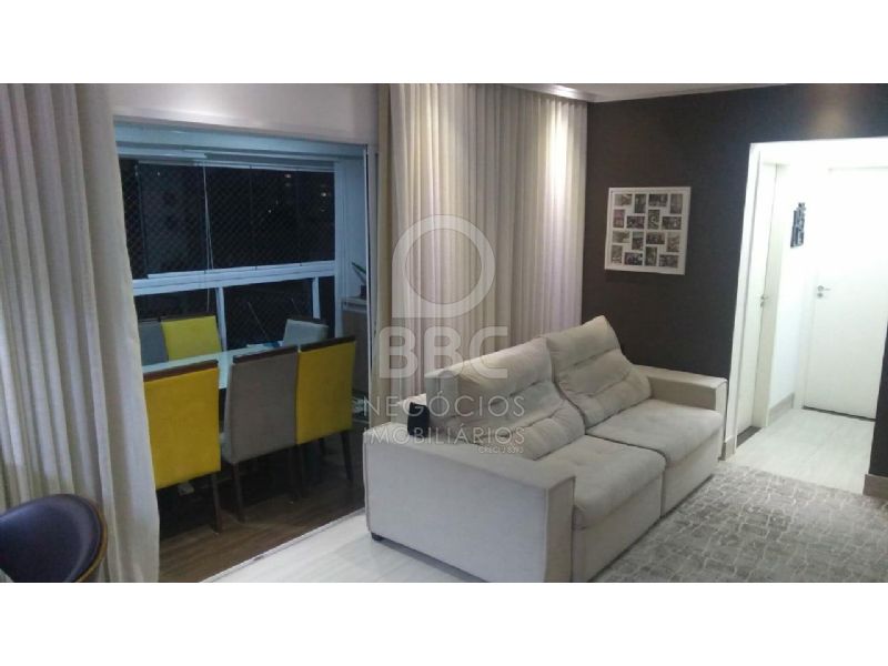 Apartamento à venda com 2 quartos, 72m² - Foto 2