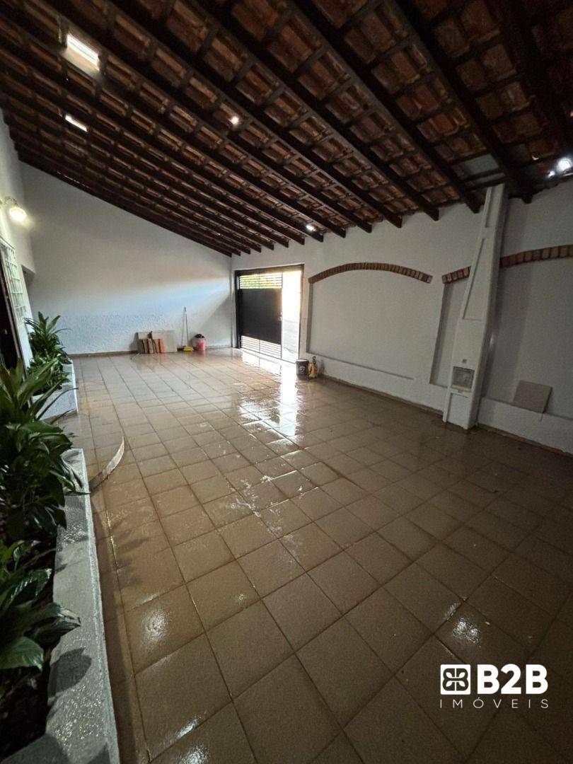 Casa, 3 quartos, 170 m² - Foto 2