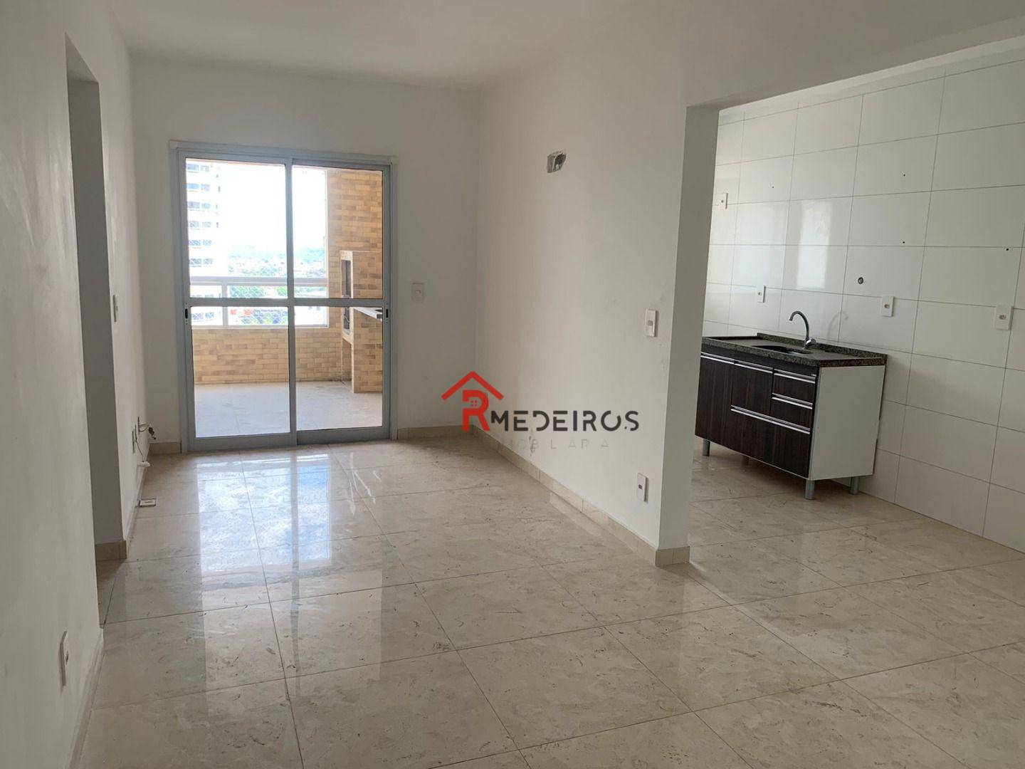 Apartamento à venda com 2 quartos, 82m² - Foto 2