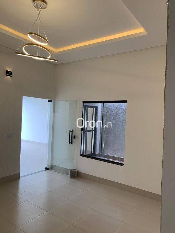 Casa à venda com 3 quartos, 110m² - Foto 1