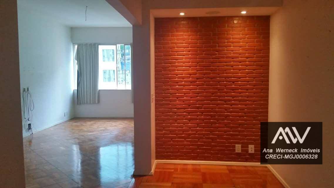 Apartamento à venda com 3 quartos, 139m² - Foto 7