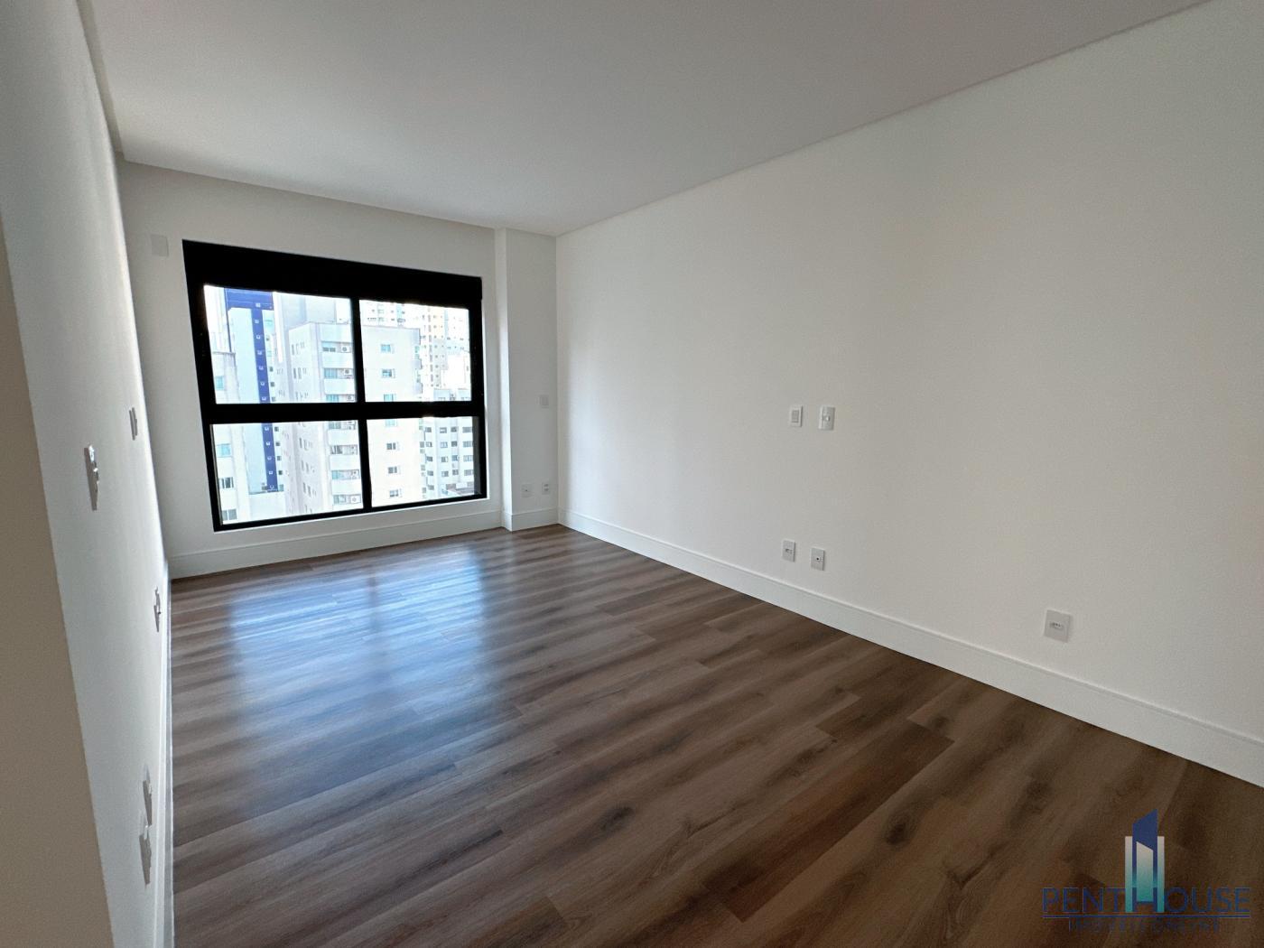 Apartamento à venda com 4 quartos, 154m² - Foto 11