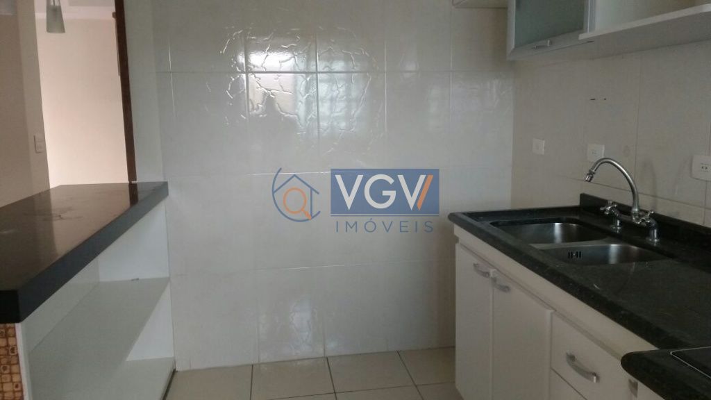 Apartamento para alugar com 2 quartos, 60m² - Foto 4