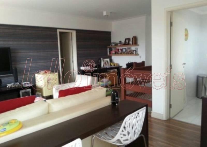 Apartamento à venda com 3 quartos, 230m² - Foto 1