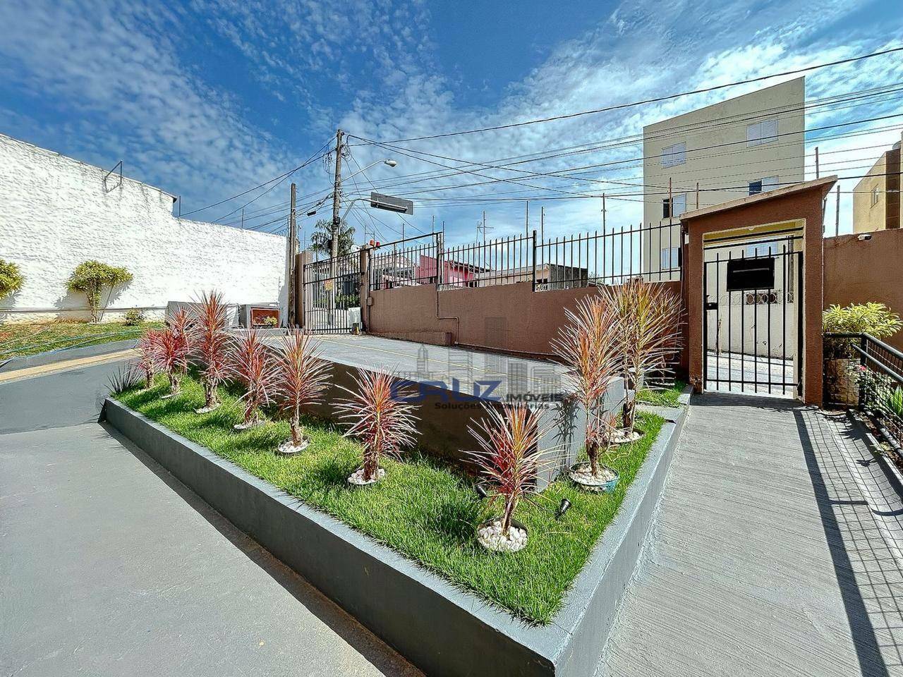 Apartamento à venda e aluguel com 2 quartos, 50m² - Foto 4