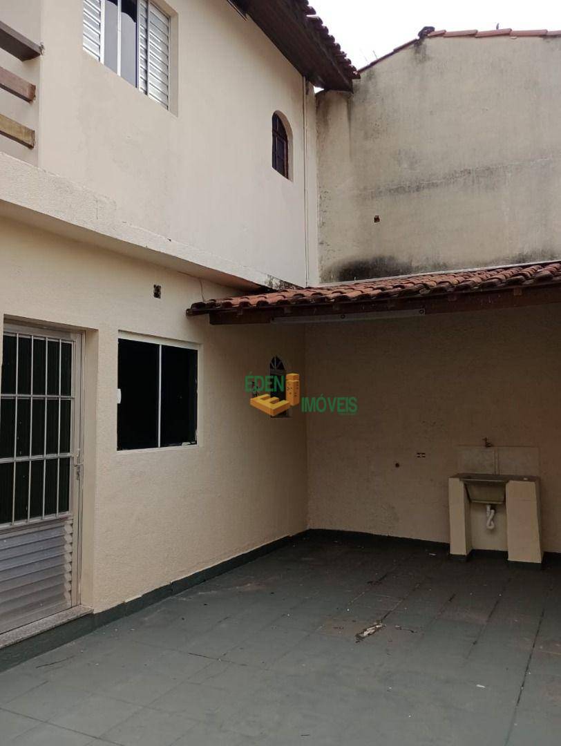 Casa à venda com 4 quartos, 200m² - Foto 6