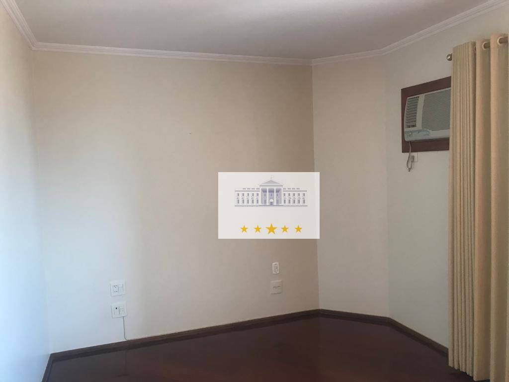 Apartamento à venda com 3 quartos, 147m² - Foto 4