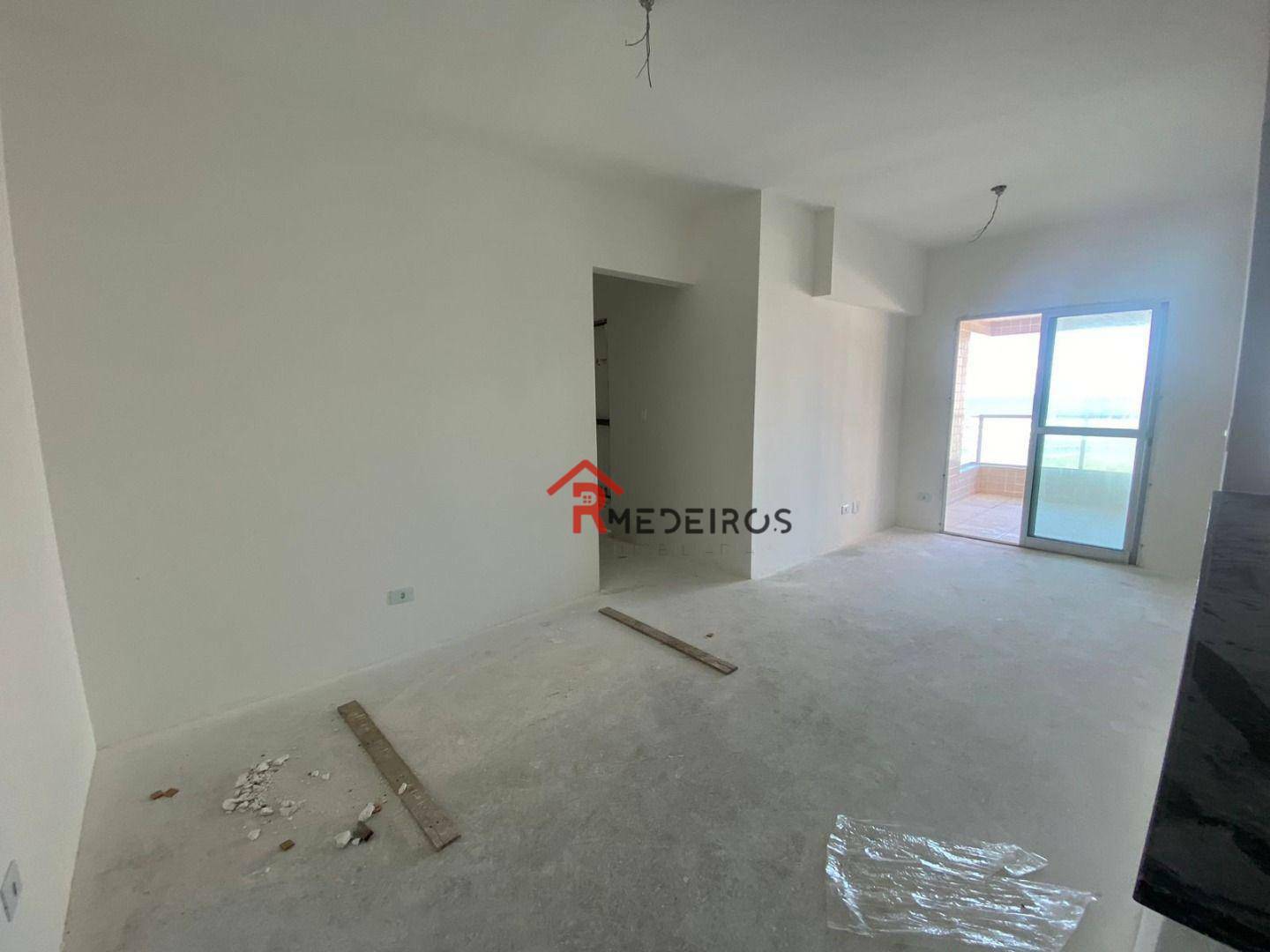 Apartamento à venda com 2 quartos, 70m² - Foto 3