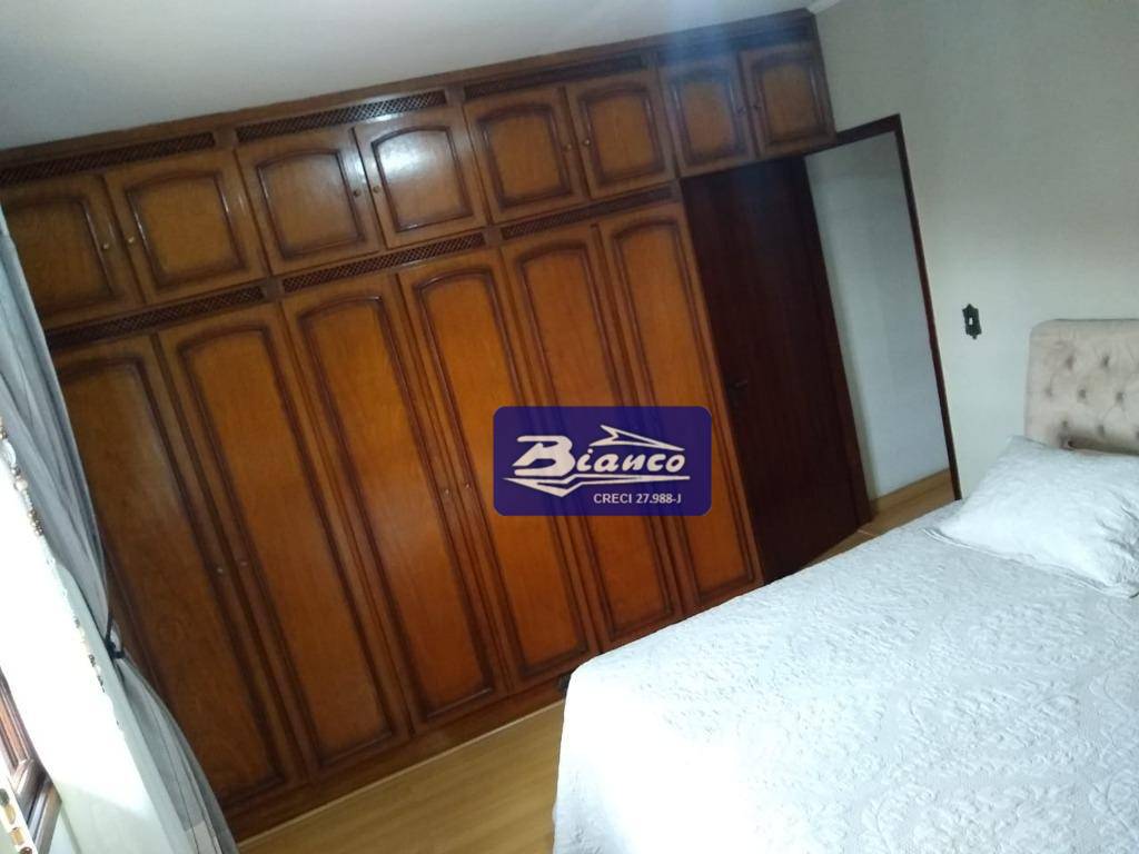 Sobrado à venda com 4 quartos, 240m² - Foto 34