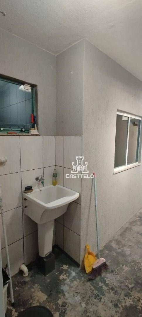 Casa à venda com 2 quartos, 100m² - Foto 13