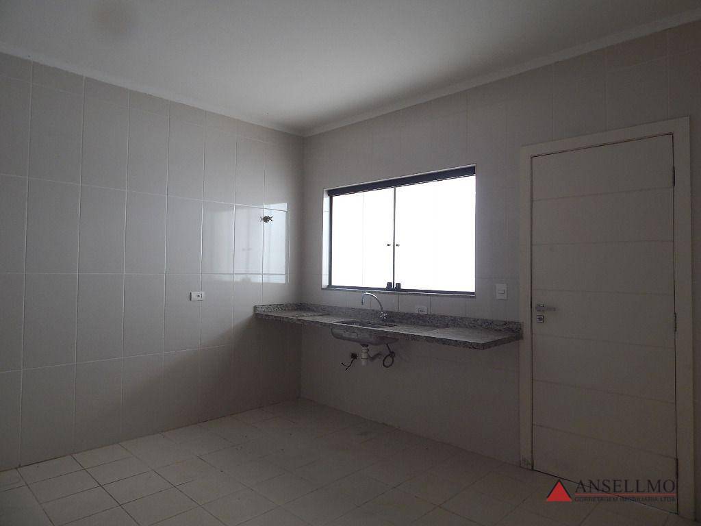 Sobrado à venda e aluguel com 3 quartos, 192m² - Foto 6