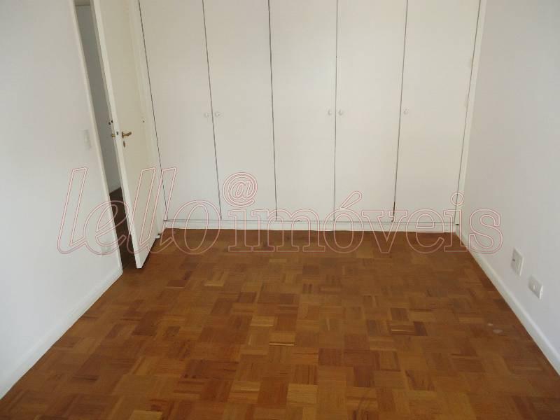 Apartamento para alugar com 3 quartos, 125m² - Foto 5